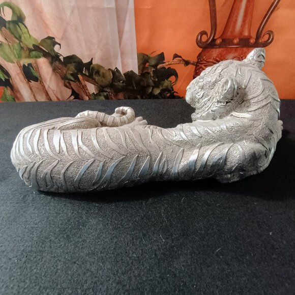 EUC: Silver Stunning Tiger Sze see decription Statues Home Decor Set of 2 - Picture 6 of 9